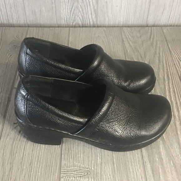 B.O.C. Black Nursing Clogs Size 7.5M - Picture 2 of 9